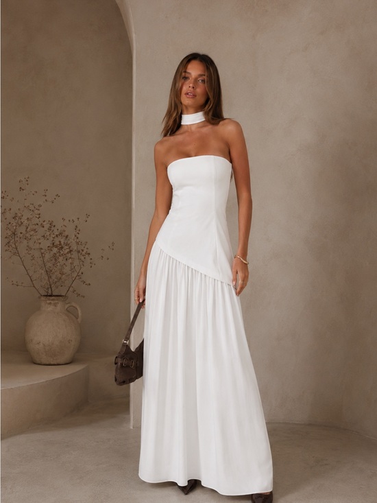 Princess Polly Dresses & Skirts - Princess Polly White Strapless Chiffon Maxi Dress with Choker